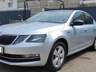 2019 Skoda Octavia III (A7) Рестайлинг, серебристый, 1920000 рублей, вид 2
