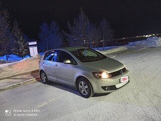 2011 Volkswagen Golf Plus II, серебристый, 900000 рублей, вид 2