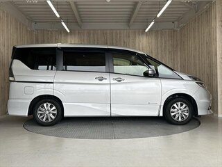2019 Nissan Serena V (C27), серебристый, 1460000 рублей, вид 3