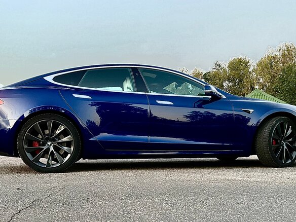 2019 Tesla Model S 75D I Рестайлинг, синий, 2500000 рублей - вид 7