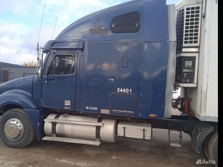 2003 Freightliner Columbia, синий, 2400000 рублей, вид 3