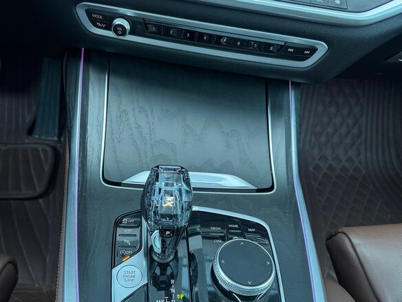 2019 BMW X7 30d I (G07), чёрный, 8500000 рублей - вид 9
