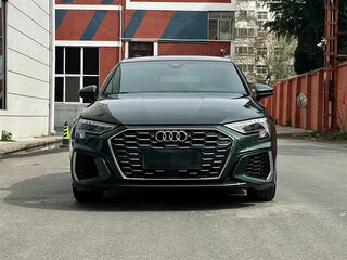 2023 Audi A3 Sportback 35 TFSI IV (8Y), зелёный, 2228000 рублей, вид 2