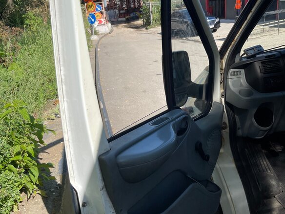 2010 Ford Transit, белый, 950000 рублей - вид 8