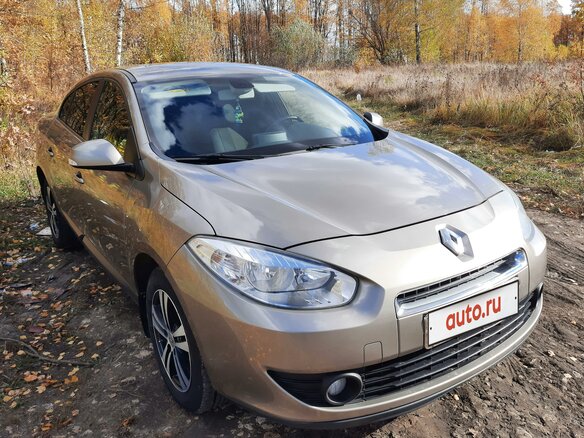 2012 Renault Fluence I, бежевый