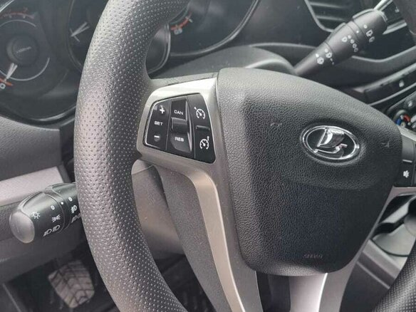 2018 Lada (ВАЗ) Vesta SW I, белый, 980000 рублей - вид 7