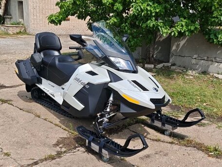 2012 BRP Ski-Doo Grand Touring V-1000, белый, 1550000 рублей, вид 1