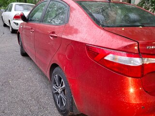 2011 Kia Rio III, красный, 700000 рублей, вид 5