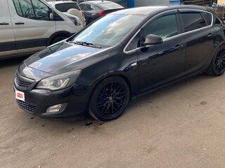 2011 Opel Astra J, чёрный, 650000 рублей, вид 1