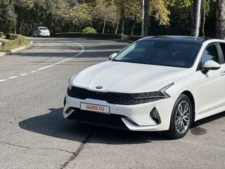 2021 Kia K5 III, белый, 3000000 рублей, вид 4