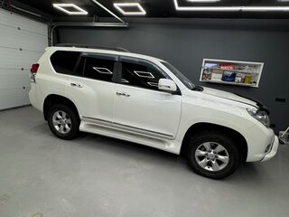 2010 Toyota Land Cruiser Prado 150 Series, белый, 3100000 рублей, вид 2