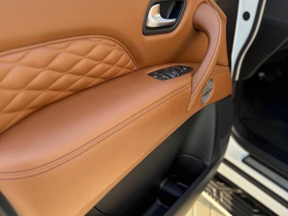 2021 Infiniti QX80 I Рестайлинг 3, белый, 6500000 рублей - вид 24