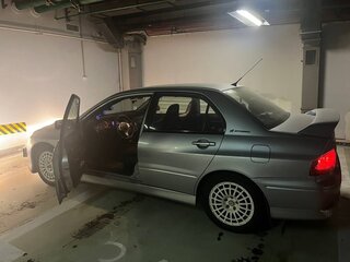 2004 Mitsubishi Lancer Evolution VIII, серебристый, 2700000 рублей, вид 5