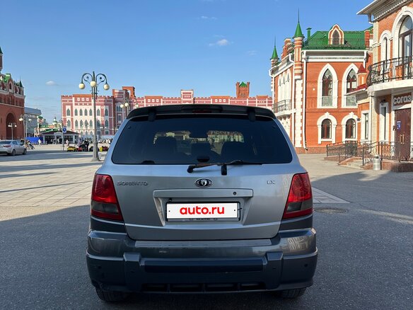 2002 Kia Sorento 4-speed I, серебристый, 460000 рублей - вид 3
