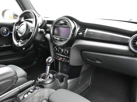 2014 Mini Hatch Cooper S III (F55/F56), жёлтый - вид 11