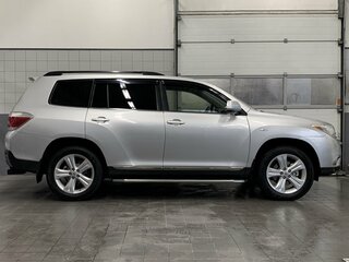 2013 Toyota Highlander II (XU40) Рестайлинг, серебристый, 1939000 рублей, вид 5