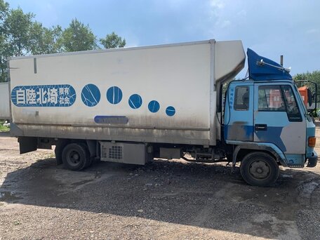 1993 Isuzu Forward (F-Series), синий, 950000 рублей, вид 2