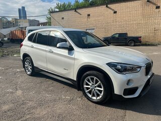 2017 BMW X1 18i sDrive II (F48), белый, 2100000 рублей, вид 4