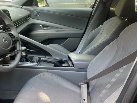 2021 Hyundai Elantra VII (CN7), чёрный, 1500000 рублей, вид 5