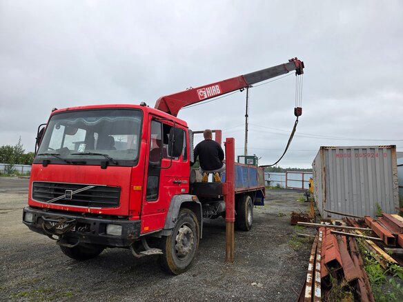 2004 Volvo FL, красный, 4150000 рублей - вид 7