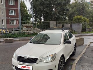 2012 Skoda Octavia II (A5) Рестайлинг, белый, 470000 рублей, вид 1