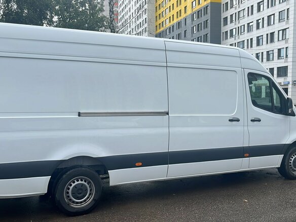 2021 Mercedes-Benz Sprinter, белый, 4990000 рублей - вид 2