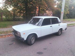 2002 Lada (ВАЗ) 2105, белый, 115000 рублей, вид 3