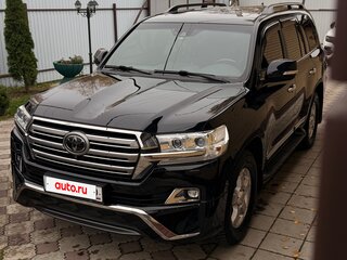 2016 Toyota Land Cruiser 200 Series Рестайлинг 2, чёрный, 5900000 рублей, вид 4