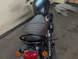 2018 Triumph Bonneville T120, чёрный, 1000000 рублей, вид 2