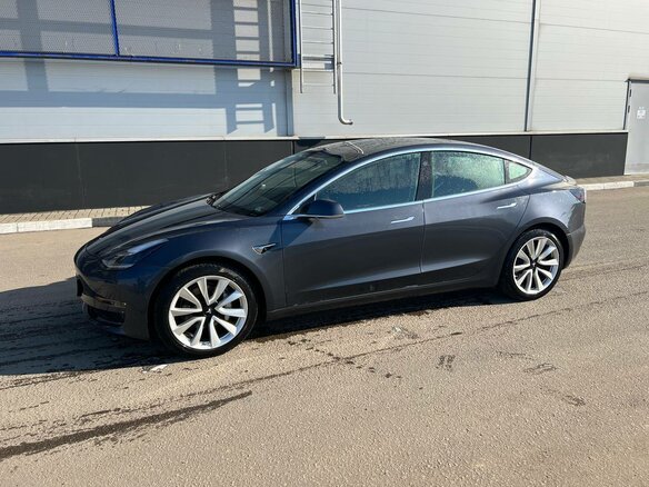 2019 Tesla Model 3 Standart Plus I, серый, 2790000 рублей - вид 4