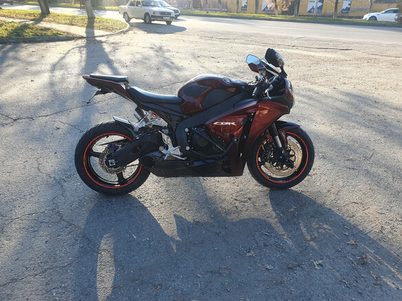 2009 Honda CBR 1000 RR/RA Fireblade, красный, 880000 рублей - вид 6