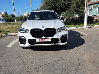 2020 BMW X5 25d IV (G05/G18), белый, 5650000 рублей, вид 3