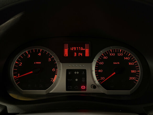 2015 Lada (ВАЗ) Largus I, белый, 730000 рублей - вид 13