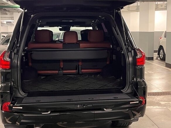 2016 Lexus LX 570 III Рестайлинг 2, чёрный, 6000000 рублей - вид 11