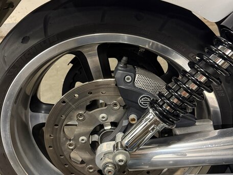 2011 Harley-Davidson V-Rod Muscle, розовый, 1300000 рублей, вид 4