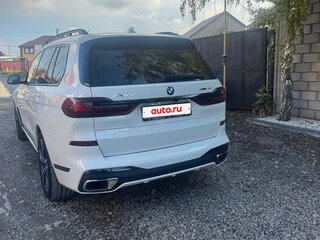 2020 BMW X7 40i I (G07), белый, 6500000 рублей, вид 3