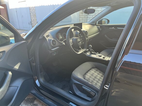 2014 Audi A3 III (8V), чёрный - вид 8