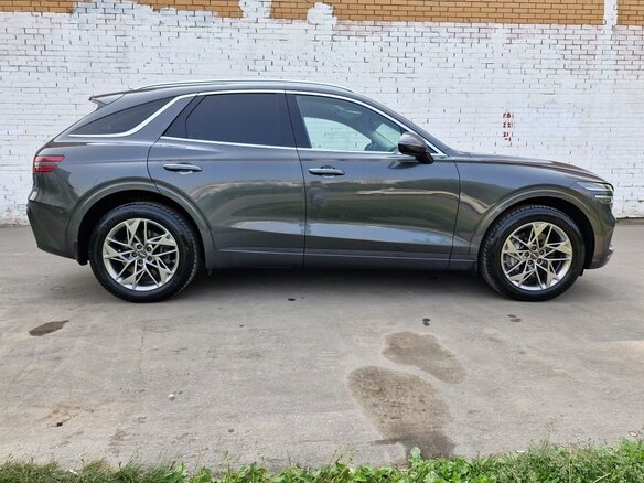 2021 Genesis GV70 I, серый, 3997000 рублей - вид 3