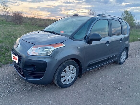 2010 Citroen C3 Picasso I, серый, 450000 рублей - вид 3