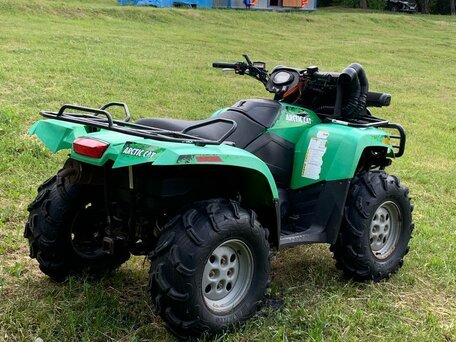 2010 Arctic Cat 450 Series, зелёный, 350000 рублей, вид 2