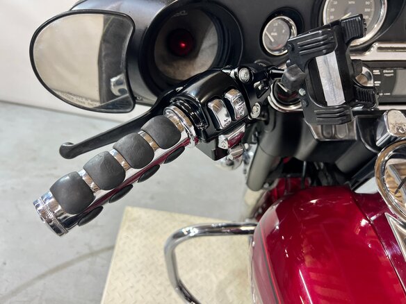 2006 Harley-Davidson Electra Glide, пурпурный, 530000 рублей - вид 27