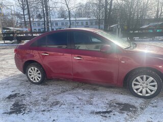 2011 Chevrolet Cruze I, красный, 700000 рублей, вид 5