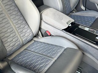 2023 Audi RS 6 performance IV (C8), чёрный, 23000000 рублей, вид 2