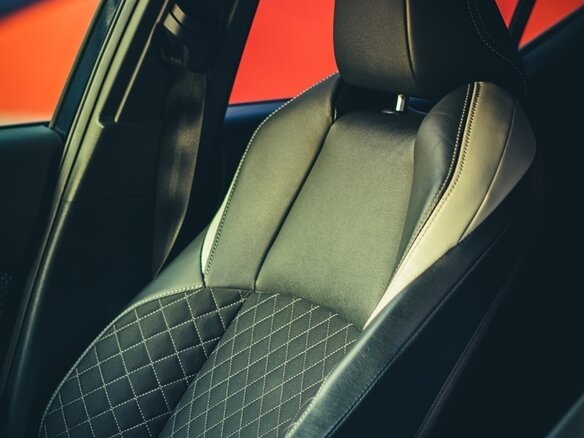 2019 Toyota C-HR I Рестайлинг, чёрный, 1877000 рублей - вид 8