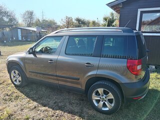 2012 Skoda Yeti I, коричневый, 700000 рублей, вид 4