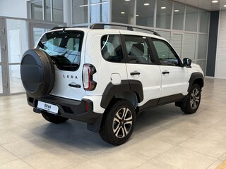 2026 Lada (ВАЗ) Niva Travel I Рестайлинг, белый, 1717000 рублей, вид 5