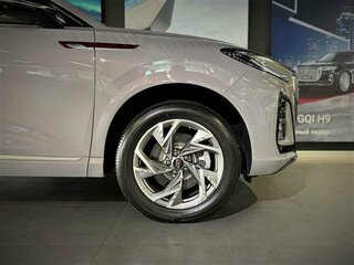 2024 Hongqi HS3, серый, 2790000 рублей, вид 5
