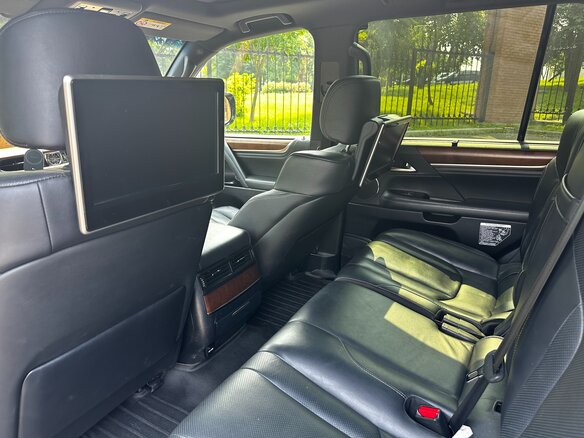 2016 Lexus LX 570 III Рестайлинг 2, чёрный, 7250000 рублей - вид 7