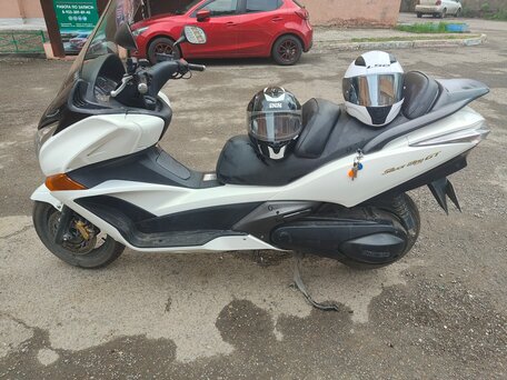 2011 Honda Silver Wing 600, белый, 550000 рублей, вид 1