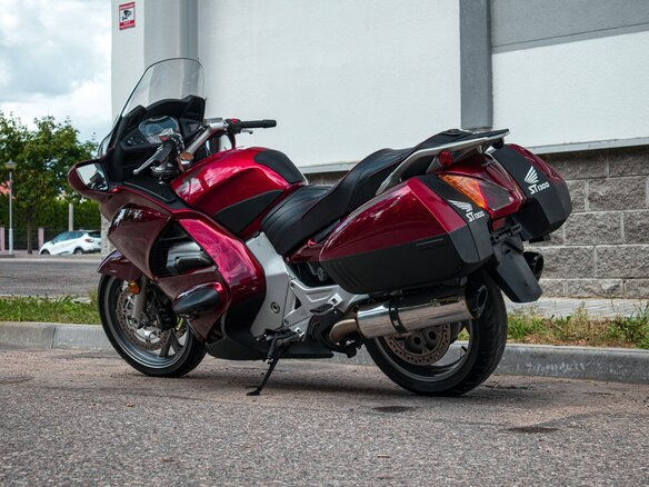 2005 Honda ST 1300, красный, 500000 рублей - вид 11